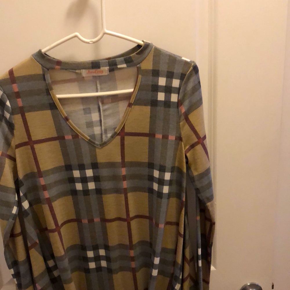 Woman’s Top by Anna Craig